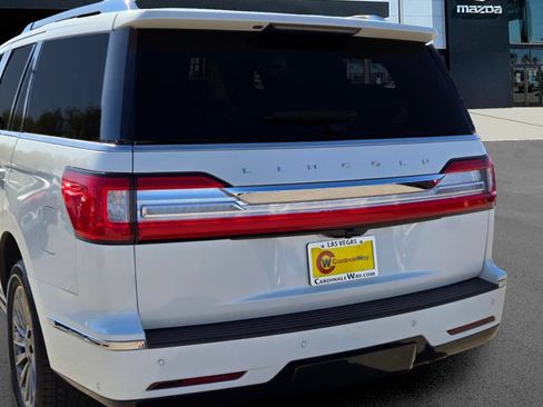 Used 2021 Lincoln Navigator 4WD image 5
