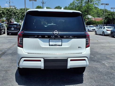New 2025 Nissan Armada SL w/ Captain's Chari Seat Package image 4