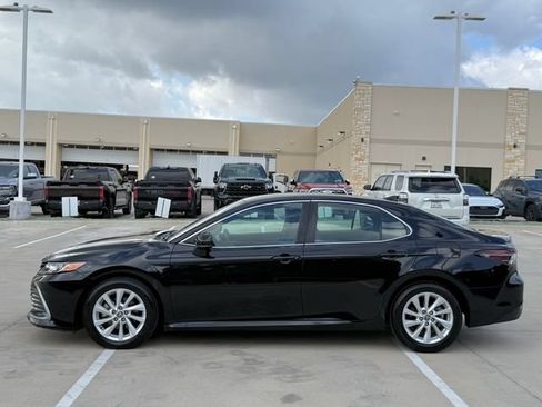 Used 2024 Toyota Camry LE FWD image 7