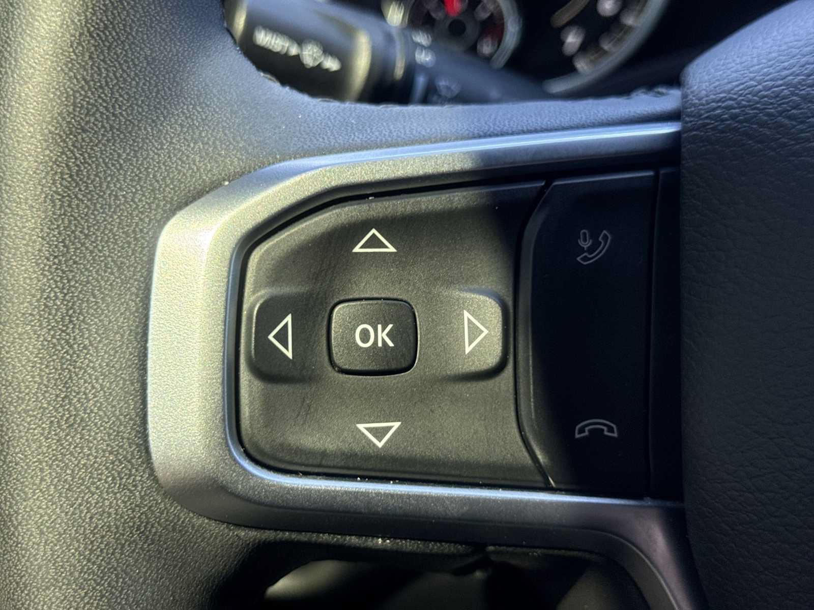 Used 2025 RAM 1500 Big Horn RWD image 13