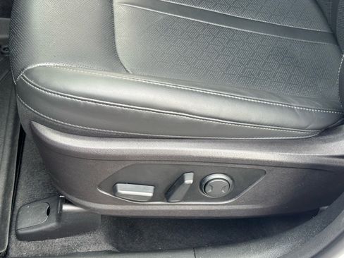 Used 2022 Kia Sorento S w/ Panoramic Sunroof Package image 13