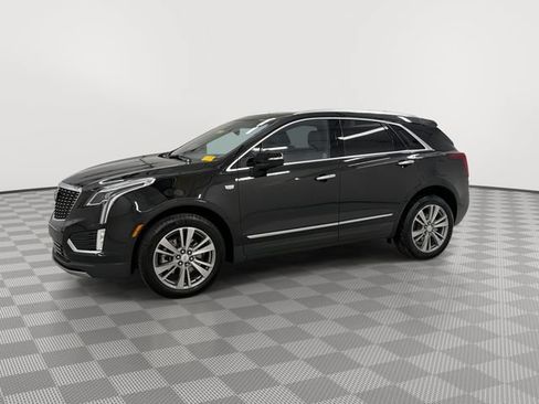 Certified 2025 Cadillac XT5 Premium Luxury AWD/4WD image 5