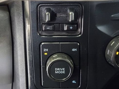 Used 2023 Ford F250 XLT AWD/4WD image 23