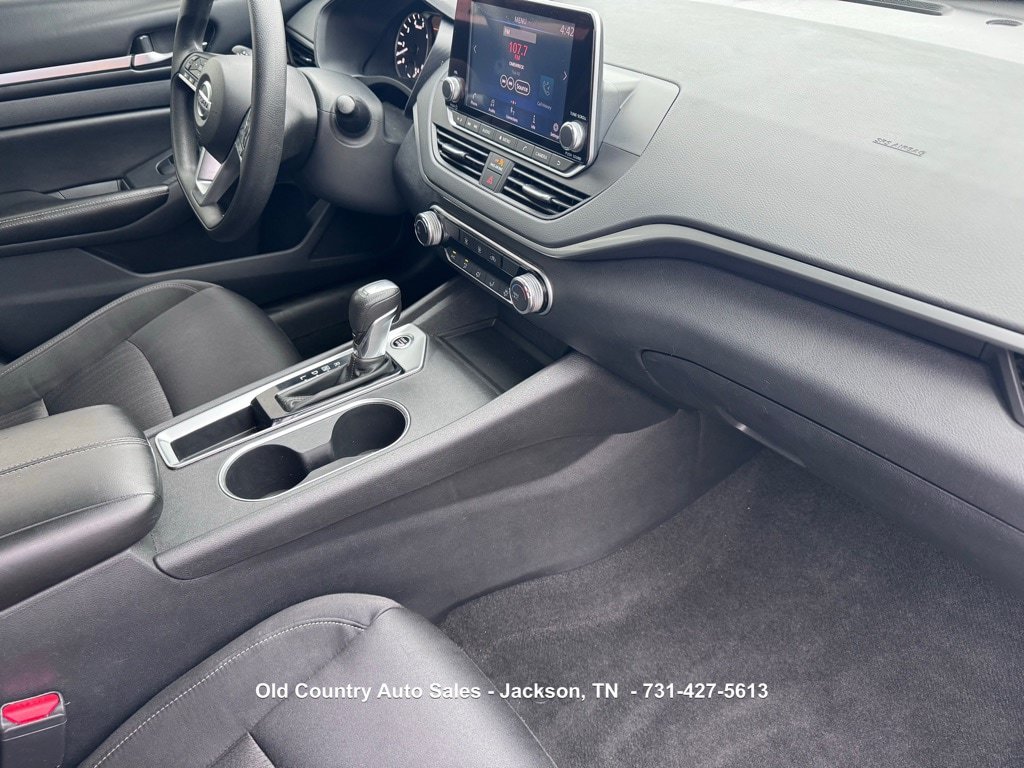 Used 2022 Nissan Altima 2.5 SV FWD image 17