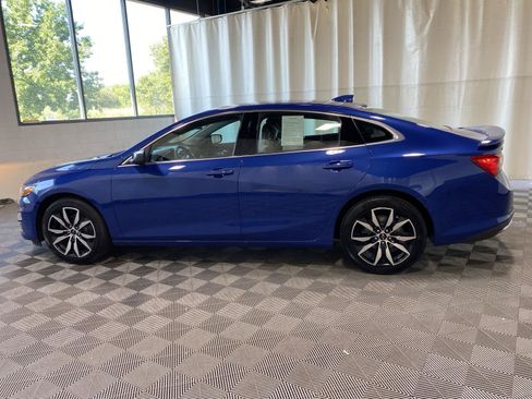 Used 2023 Chevrolet Malibu RS w/ Driver Confidence Package FWD image 4
