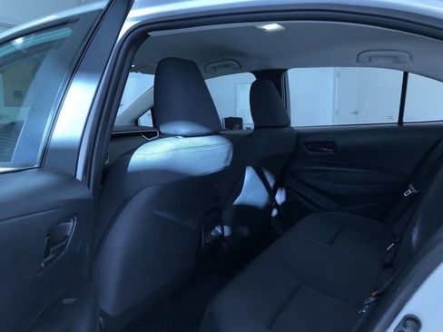 Used 2025 Toyota Corolla LE image 19