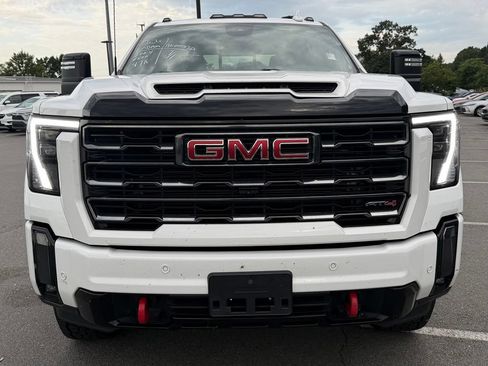 Used 2024 GMC Sierra 2500 AT4 w/ AT4 Premium Plus Package AWD/4WD image 2