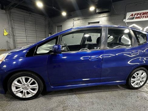 Used 2010 Honda Fit Sport image 4
