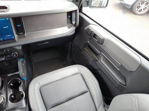 Certified 2024 Ford Bronco Black Diamond image 16