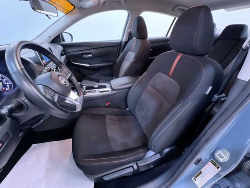 Used 2025 Nissan Sentra SR FWD image 14