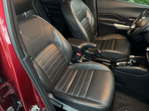 Used 2020 Nissan Kicks SR w/ SR Premium Package FWD image 35