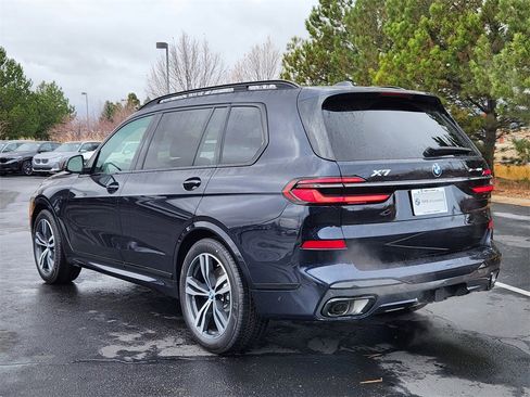 New 2026 BMW X7 xDrive40i image 3