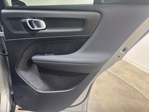 Used 2023 Volvo XC40 B5 Plus w/ Climate Package AWD/4WD image 23