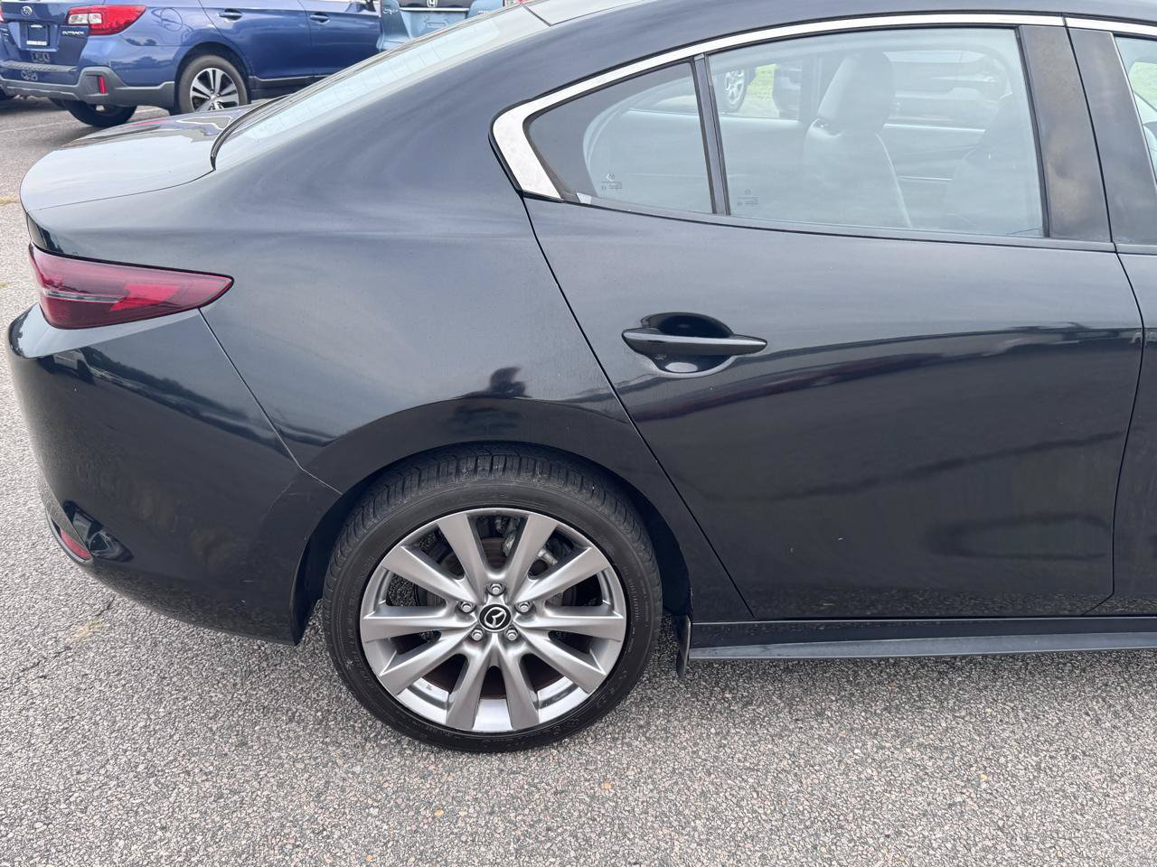Used 2020 MAZDA MAZDA3 Sedan w/ Select Package FWD image 8