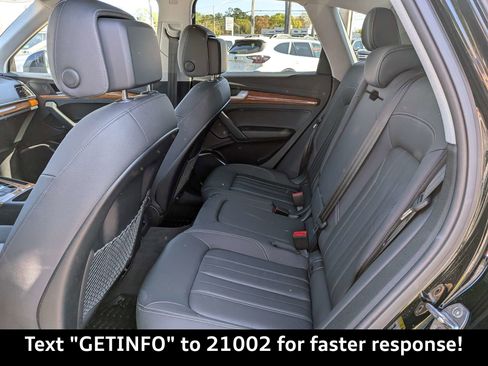 Used 2023 Audi Q5 2.0T Premium w/ Convenience Package image 18