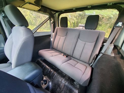 Used 2015 Jeep Wrangler Sport AWD/4WD image 15