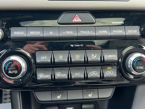 Used 2021 Kia Sportage S w/ S AWD Premium Package image 27