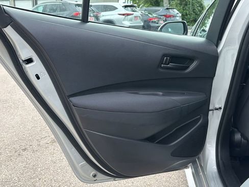 Used 2024 Toyota Corolla LE FWD image 33