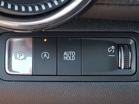 Used 2026 Chevrolet Equinox LT FWD image 22