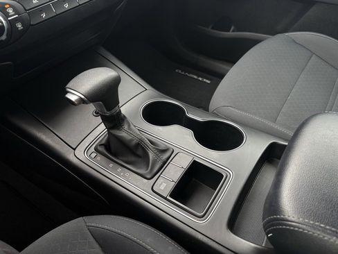 Used 2019 Kia Sorento LX image 20