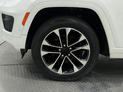 Used 2021 Jeep Grand Cherokee L Overland w/ Advanced Protech Group III image 38