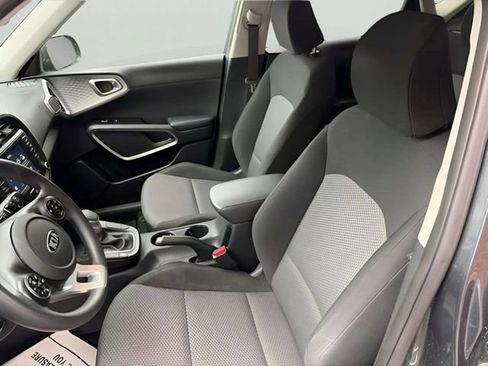 Used 2020 Kia Soul LX FWD image 10