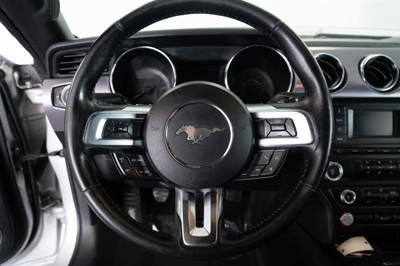 Used 2017 Ford Mustang Coupe RWD image 14