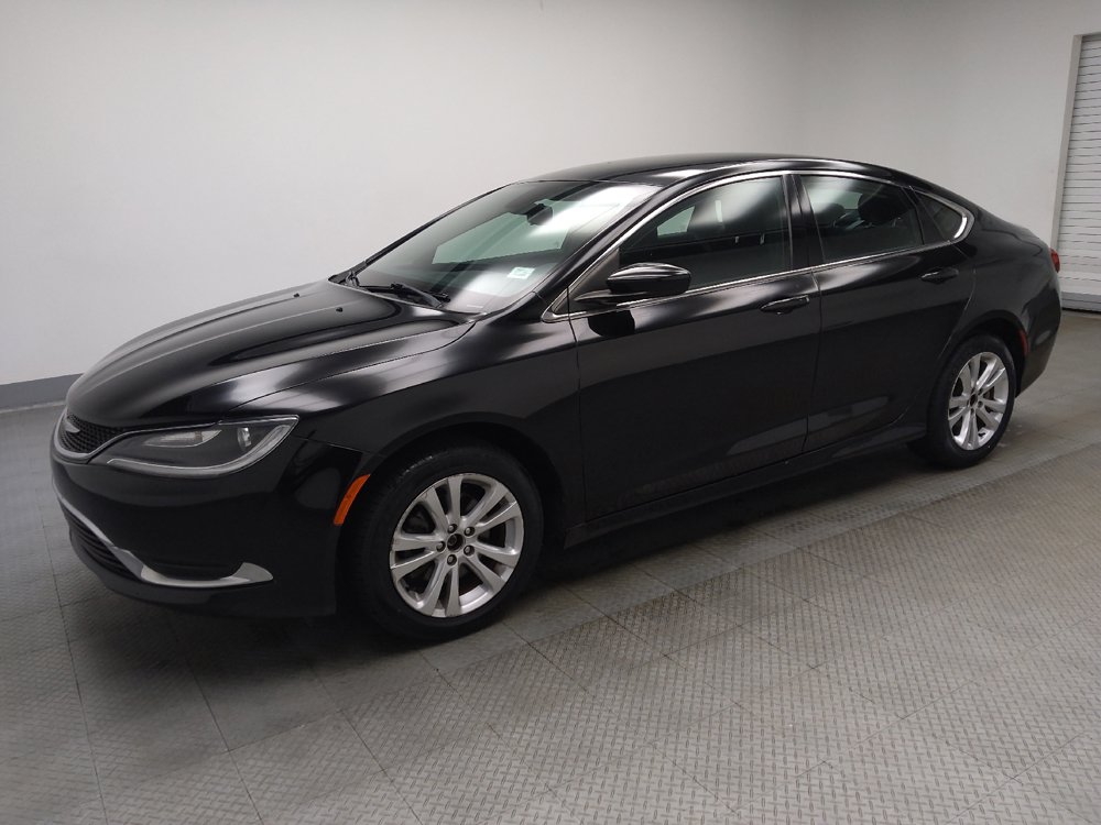Used 2016 Chrysler 200 Limited w/ Convenience Group FWD image 2