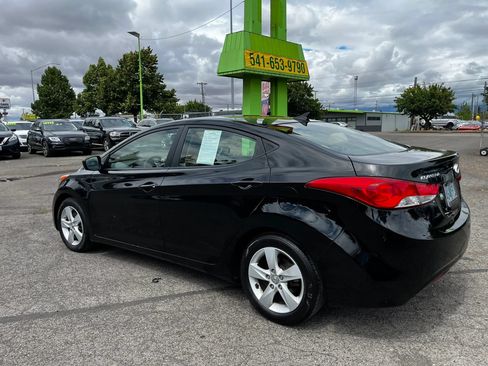 Used 2012 Hyundai Elantra GLS w/ Preferred Pkg 3 FWD image 5