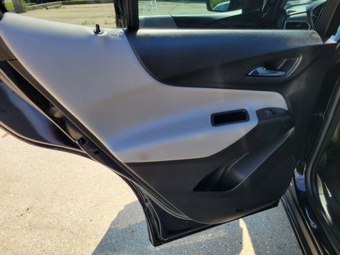 Used 2021 Chevrolet Equinox LS w/ LPO, Blackout Package image 27