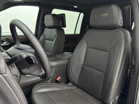 Used 2021 Chevrolet Suburban High Country image 13