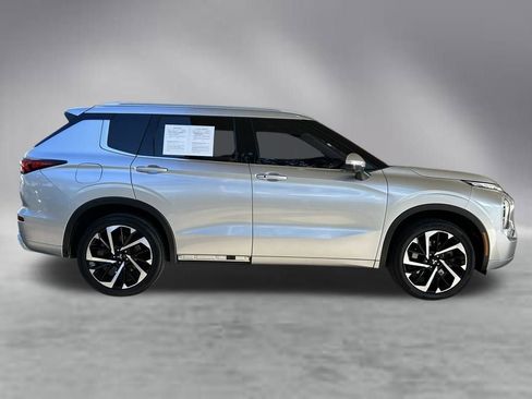 Used 2022 Mitsubishi Outlander SEL FWD image 4