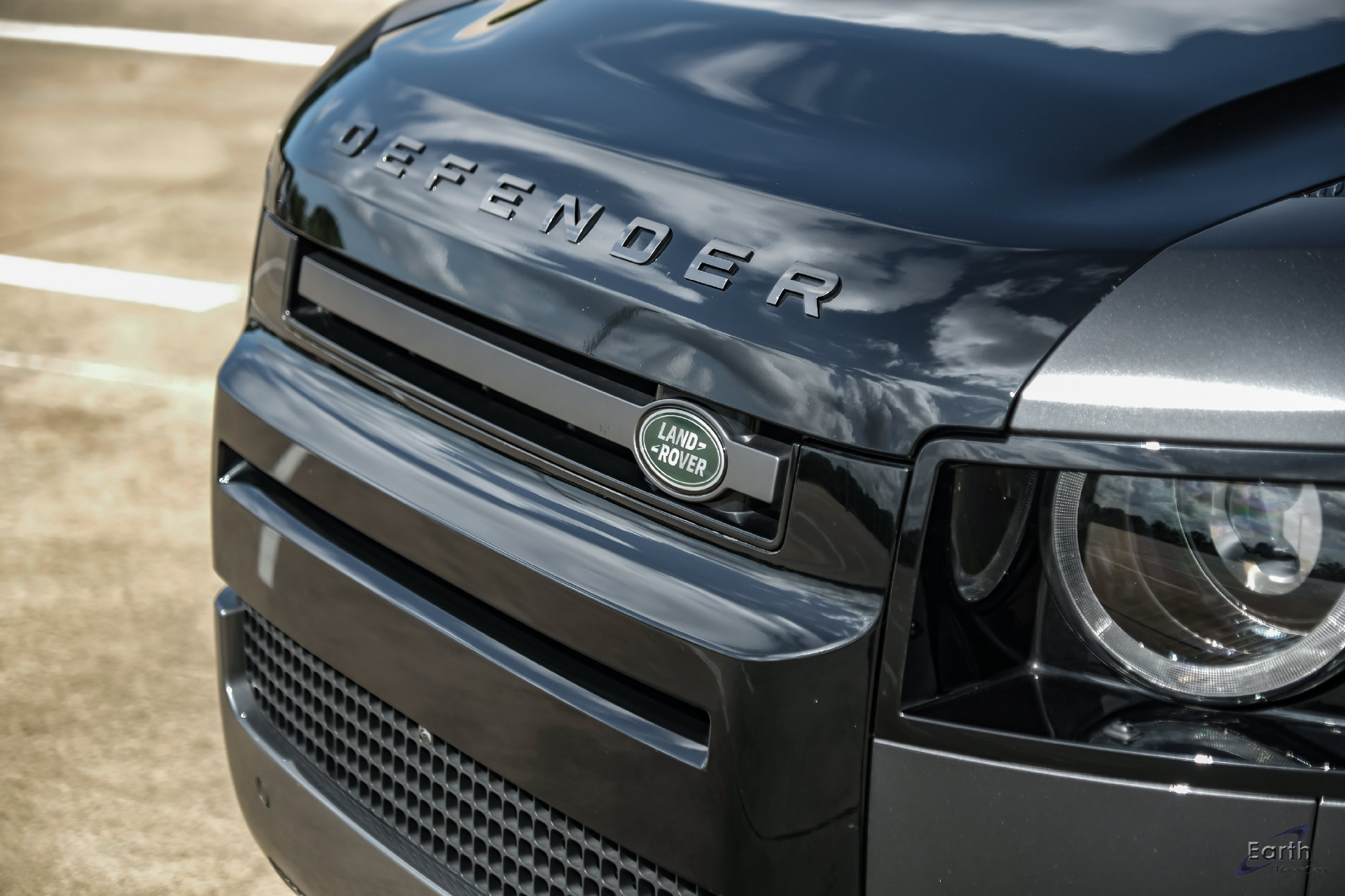 Used 2023 Land Rover Defender 90 V8 AWD/4WD image 31