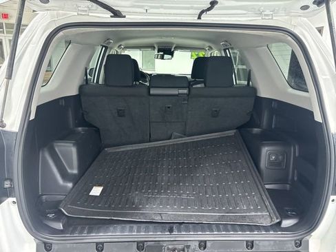 Used 2022 Toyota 4Runner TRD Off-Road image 10