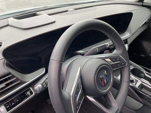 Used 2025 Buick Envision Preferred image 5