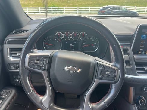Used 2021 Chevrolet Suburban RST w/ Luxury Package AWD/4WD image 16