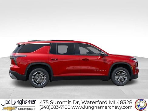 New 2026 Chevrolet Traverse LT w/ LPO, Floor Liner Package AWD/4WD image 7