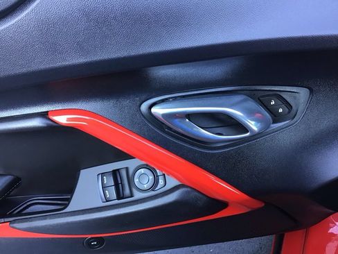 Used 2016 Chevrolet Camaro SS RWD image 10