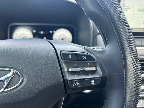 Used 2023 Hyundai Kona Limited FWD image 22