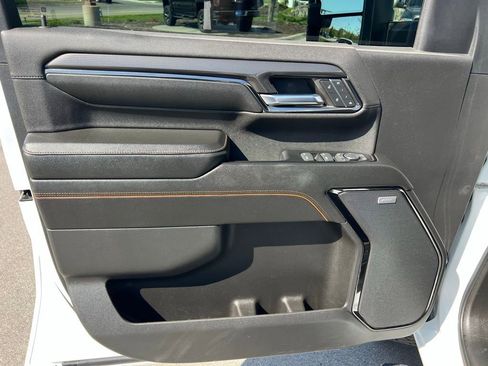 Used 2024 GMC Sierra 2500 AT4 w/ Technology Package image 19