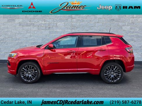 Used 2022 Jeep Compass Limited w/ (RED) Package AWD/4WD image 2