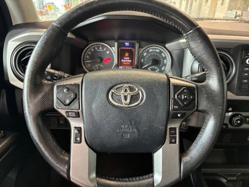 Used 2019 Toyota Tacoma SR5 image 20