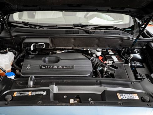 Used 2019 Lincoln Nautilus Select image 39