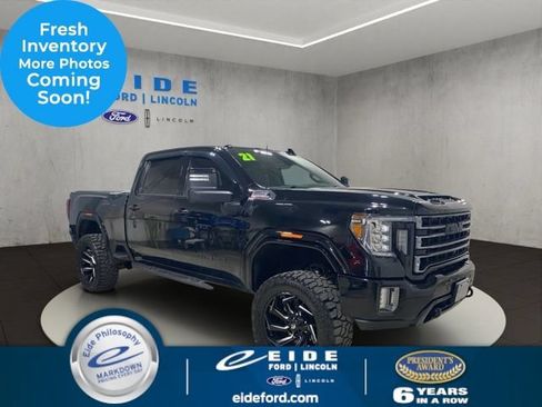 Used 2021 GMC Sierra 2500 AT4 w/ AT4 Premium Plus Package AWD/4WD image 1