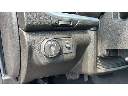 Used 2016 Chevrolet Traverse LT w/ Style and Technology Package AWD/4WD image 22