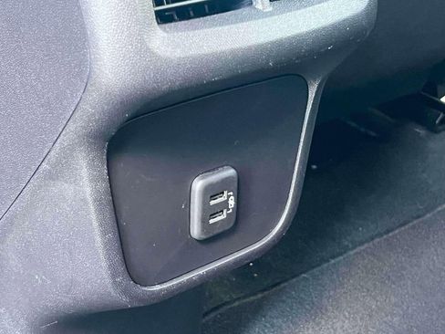 Used 2023 Chevrolet Equinox LT image 15