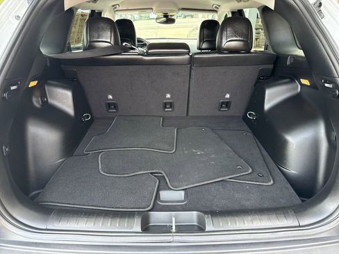 Used 2022 Jeep Cherokee Latitude Lux FWD image 23