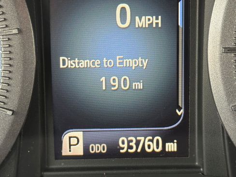 Used 2020 Toyota Sienna LE image 26