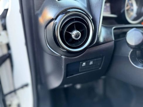 Used 2017 Toyota Yaris iA image 32