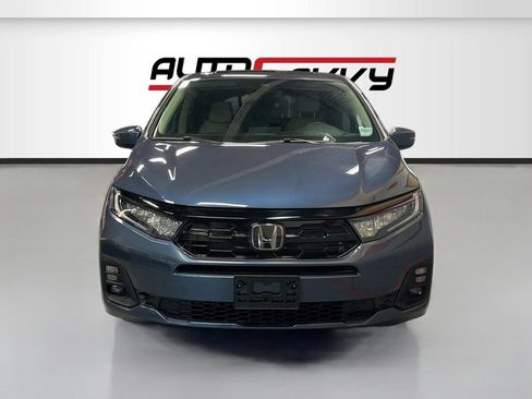 Used 2026 Honda Odyssey Touring image 2
